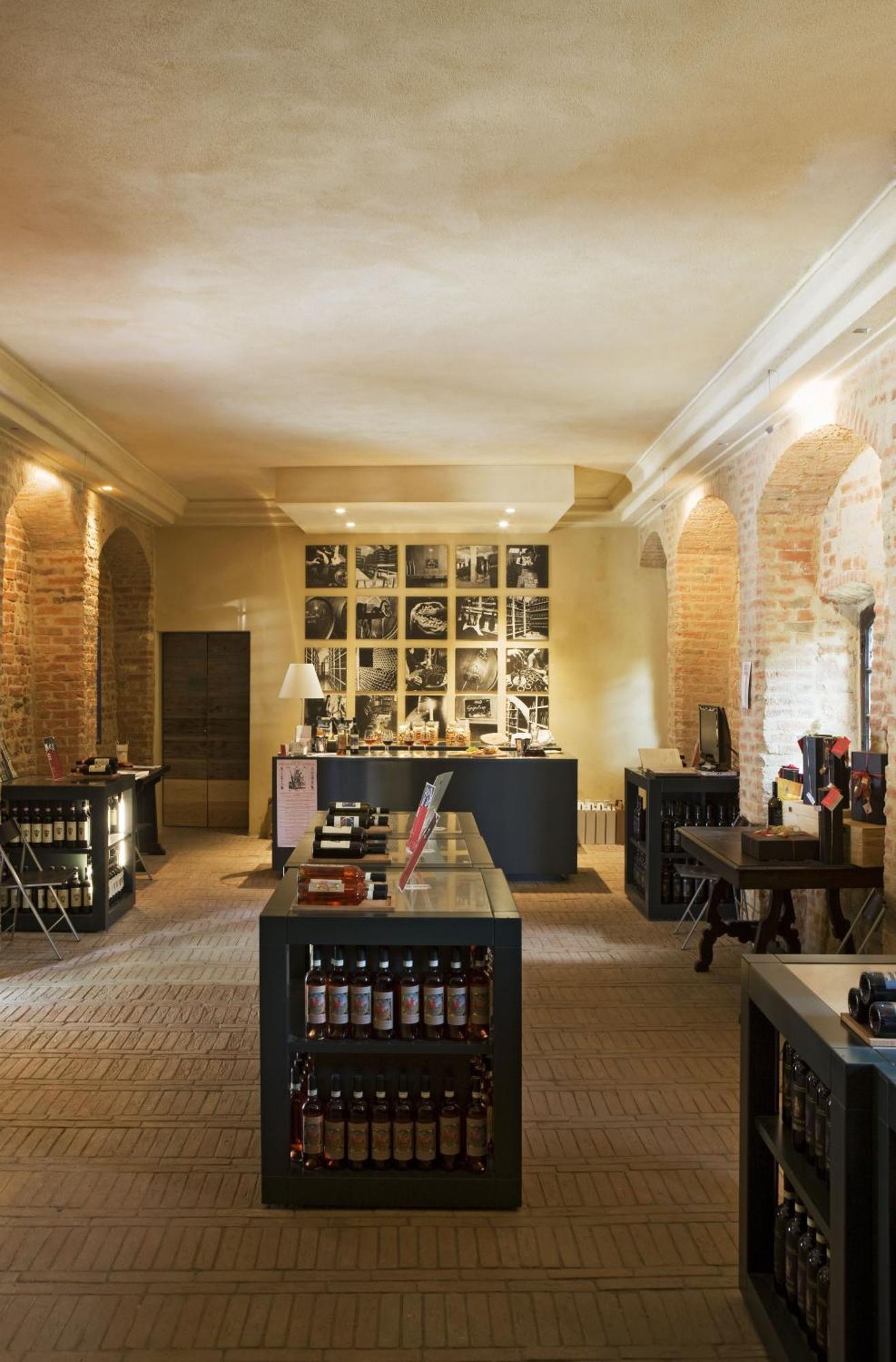 Castello Di Gabiano Villa Bagian luar foto