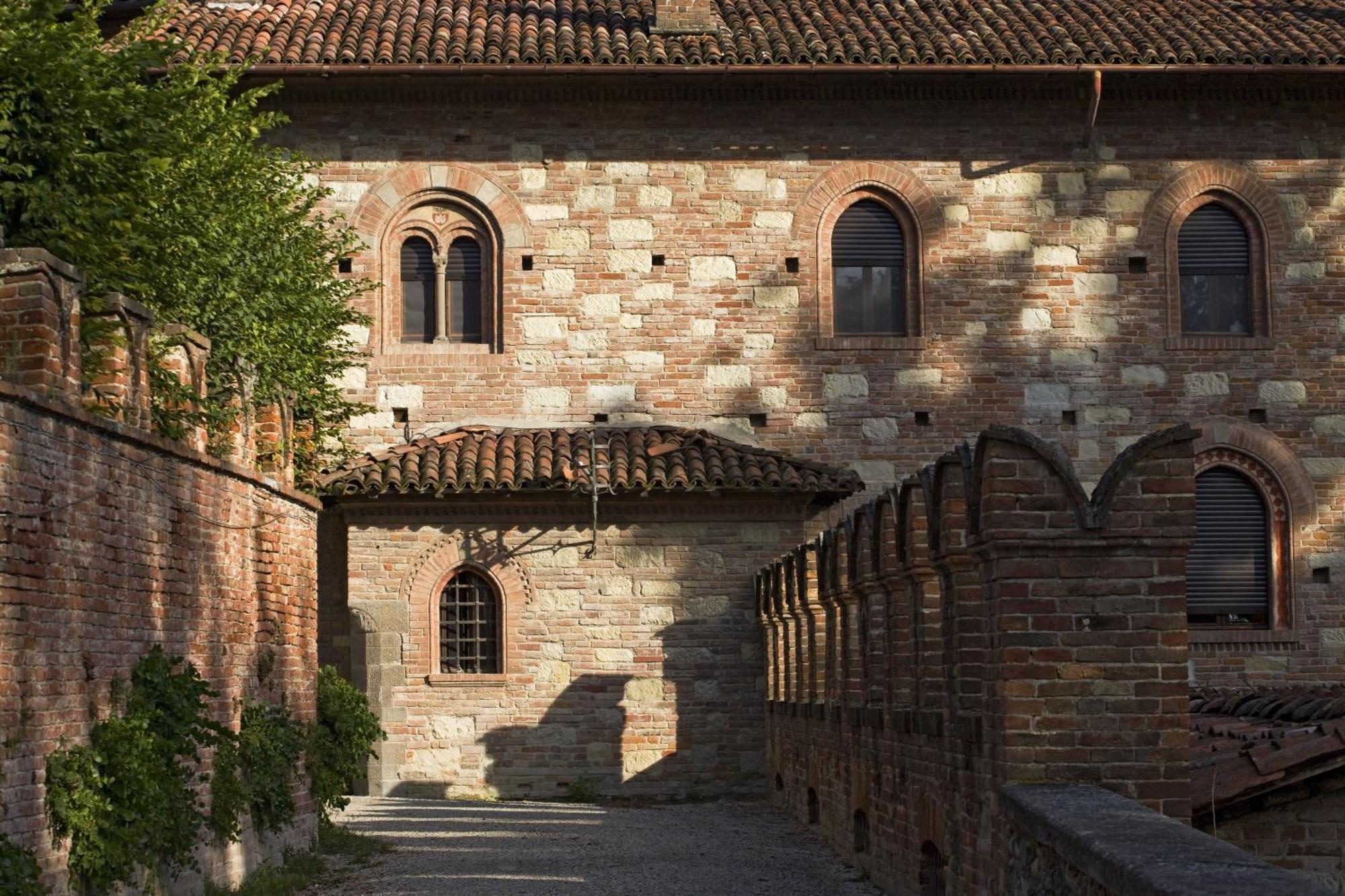 Castello Di Gabiano Villa Bagian luar foto