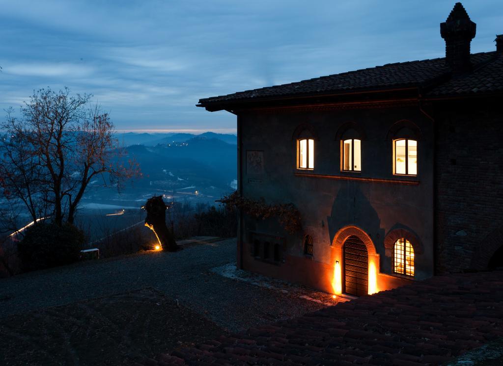 Castello Di Gabiano Villa Bagian luar foto